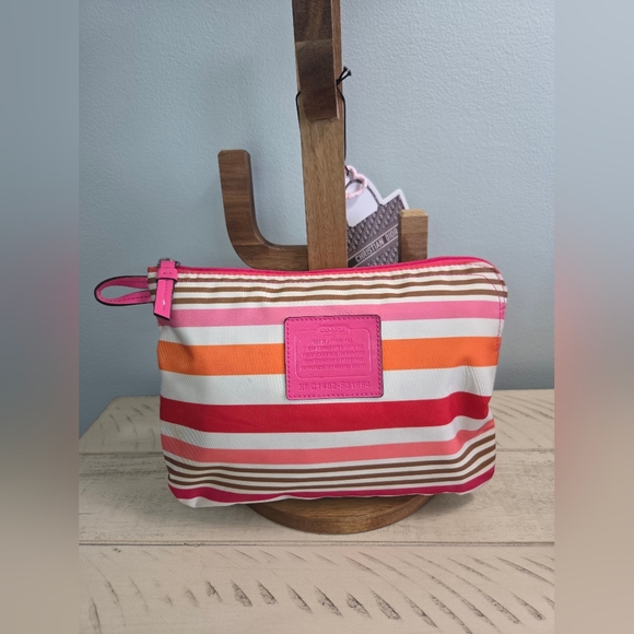 Coach Getaway Signature Weekender Tote in a multi-colored stripe pattern, EUC - Picture 14 of 16